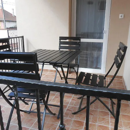Lägenhet Imola Es Andrea Apartmanhaz 2 *