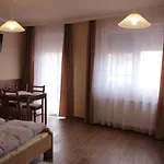 Lejlighed Imola Es Andrea Apartmanhaz 2