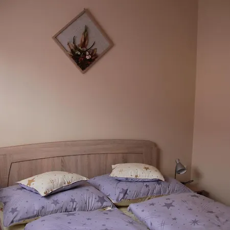 아파트 Imola Es Andrea Apartmanhaz 2