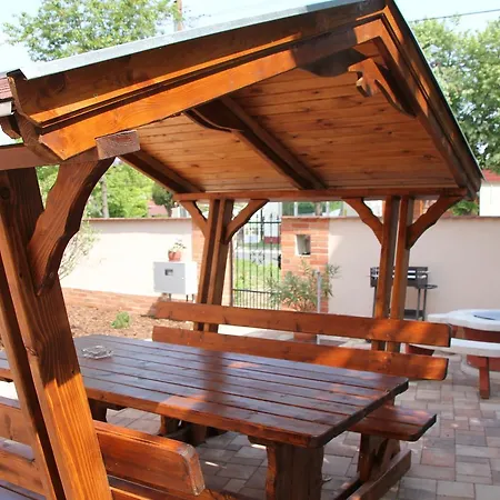 Imola Es Andrea Apartmanhaz 2 * Hajdúszoboszló